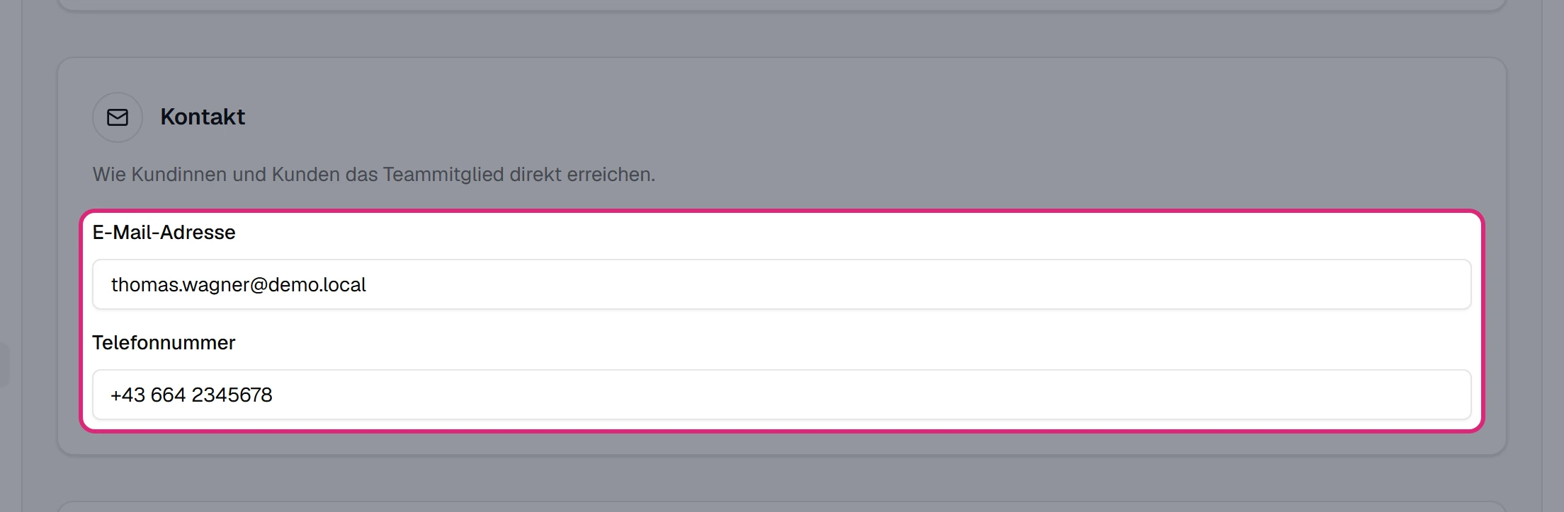 Karte 'Kontakt' von Thomas Wagner mit den Feldern 'E-Mail-Adresse' und 'Telefonnummer'