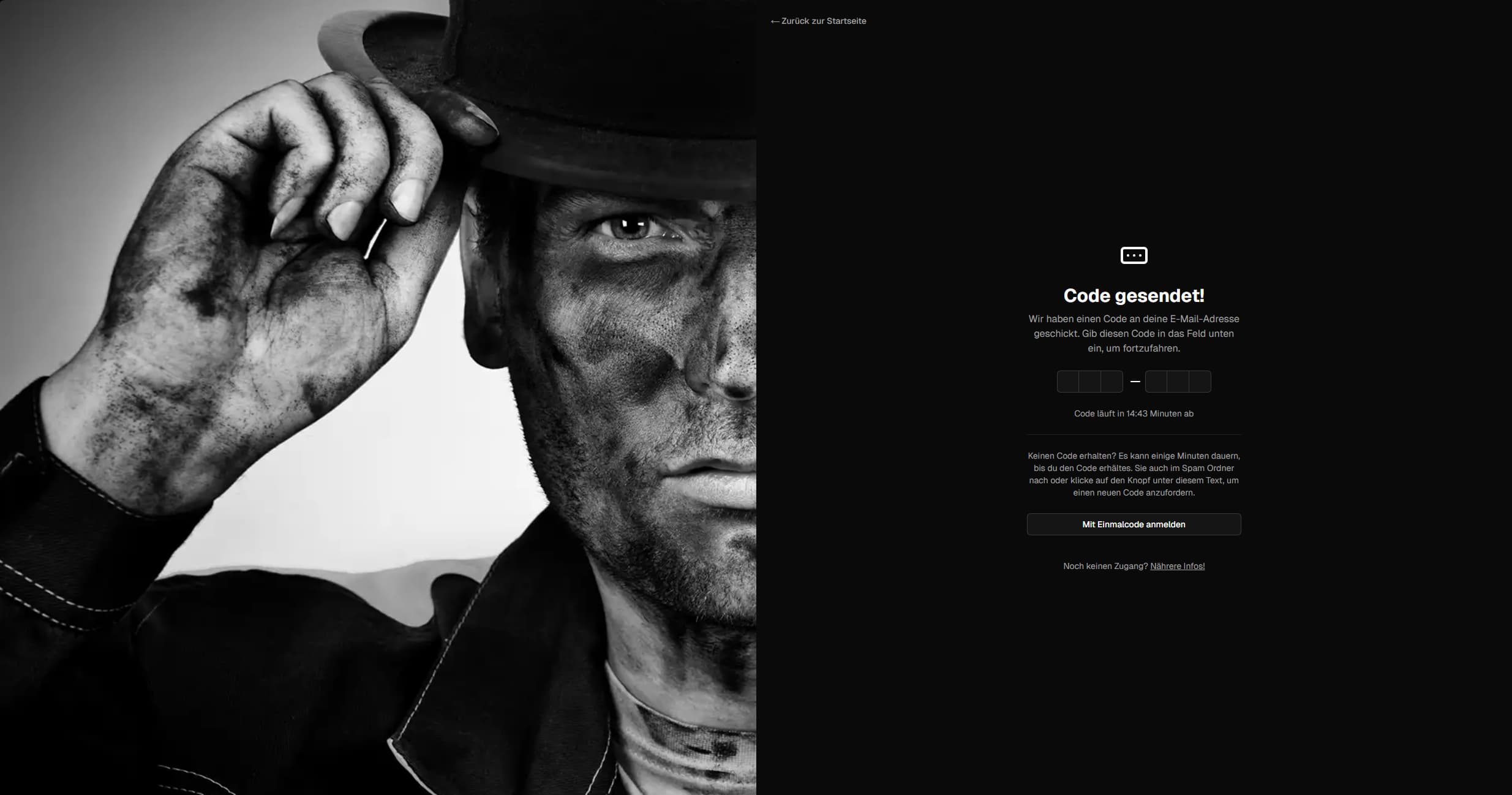 Code-Eingabe-Screen mit 6 getrennten Eingabefeldern für den Login-Code und „Anmelden“-Schaltfläche